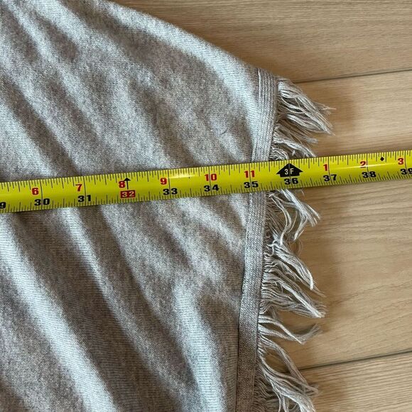 Chico's Poncho L/XL Heather Grey Fringe Cozy Cowl Neck Oversized - Picture 6 of 10